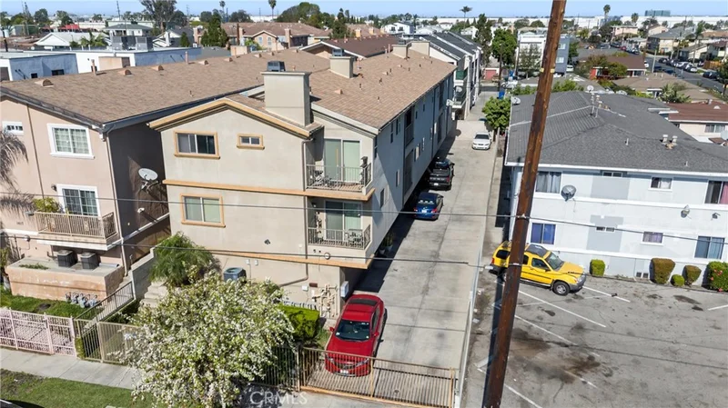 1611 208th st unit 3 photo 2