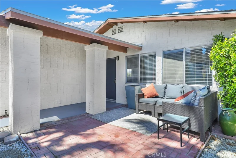 53771 Avenida Herrera photo 2