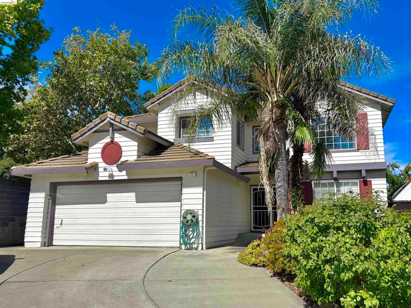 7 Goldmeadow Ct