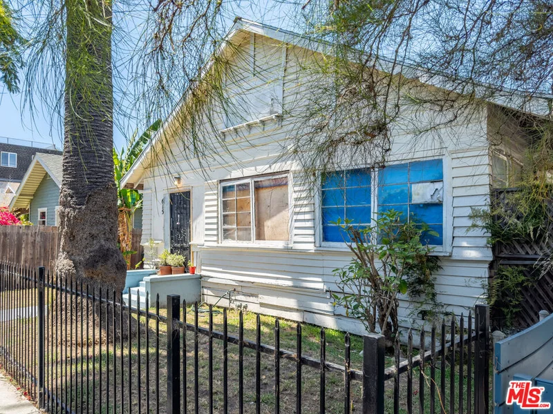 Photo 2 of 615 San Juan Avenue