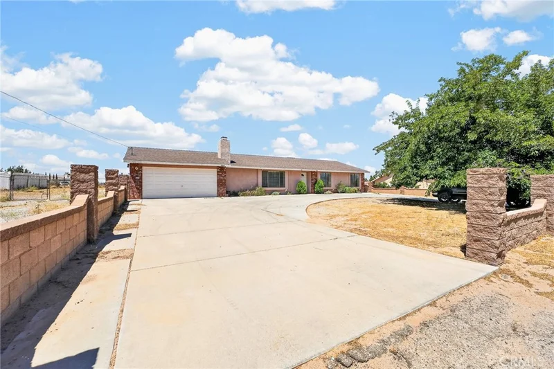 Photo 2 of 15072 Orange Street