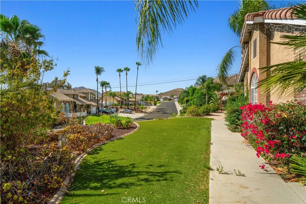 Interior 2