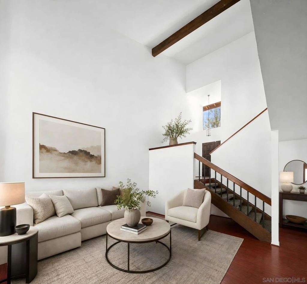 Interior 4