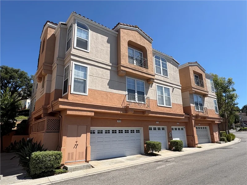 1028 S Rossano Way