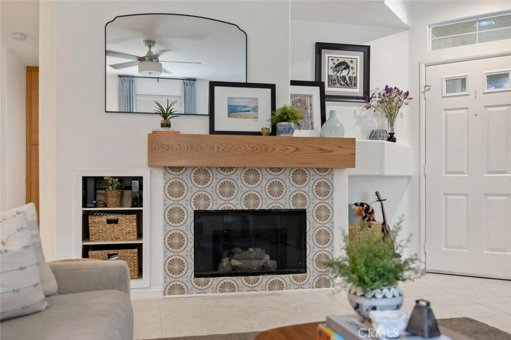 Interior 4