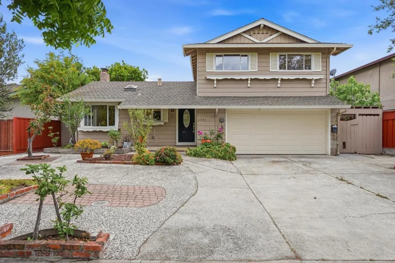 2994 Rustic Drive