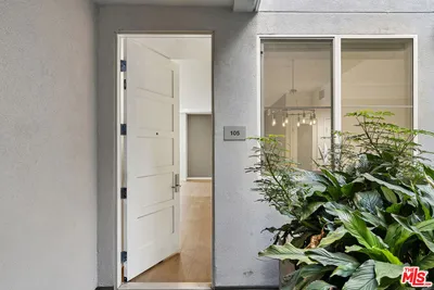 4240 Laurel Canyon Boulevard 105 photo 2