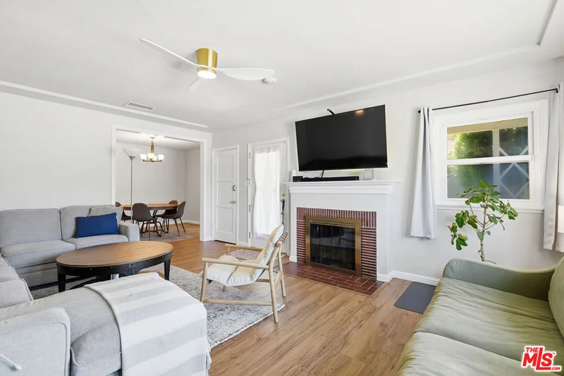 Photo 2 of 7501 Earldom Avenue