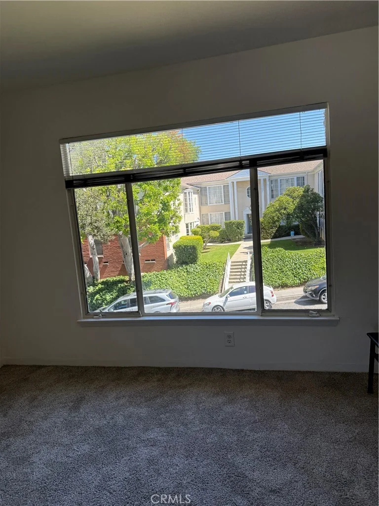 1804 Tamerlane Drive D photo 2