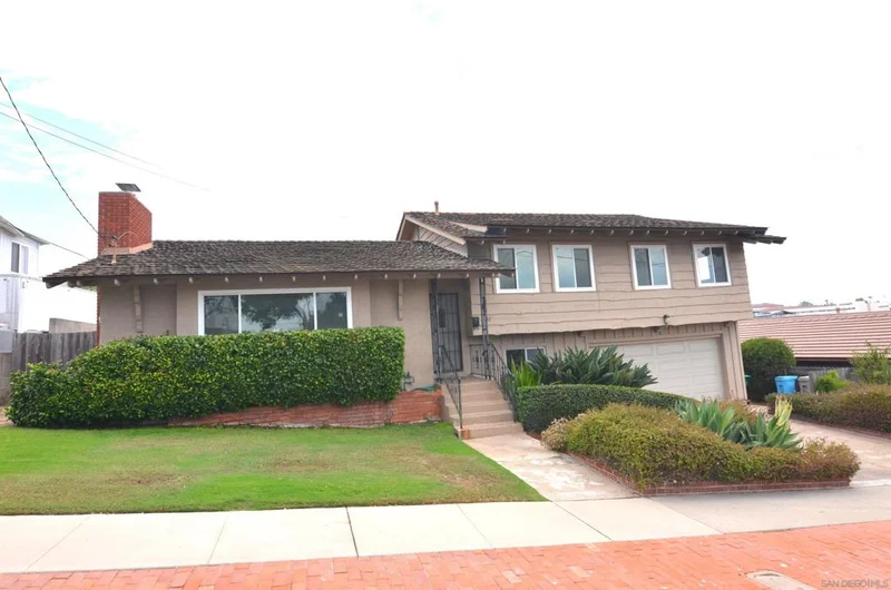 6137 Arno Dr., San Diego, CA 92120