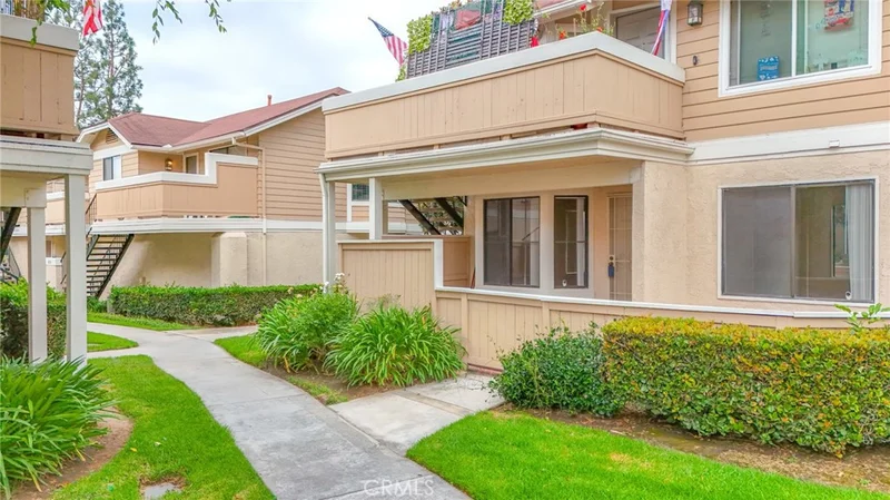 7720 Riverdale G