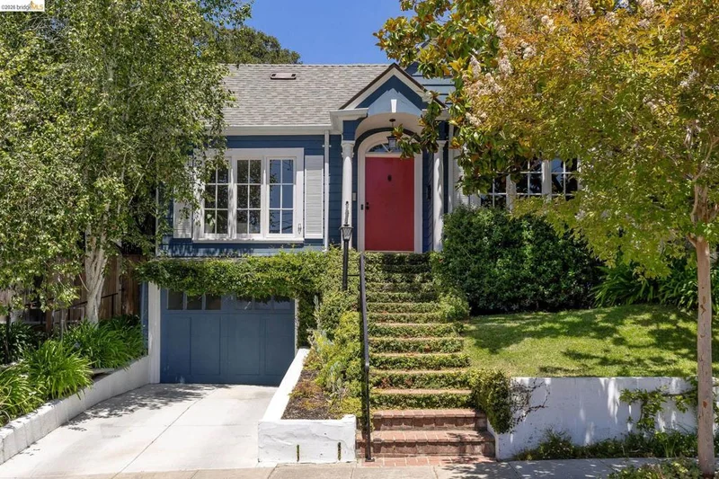 73 Oakmont Ave