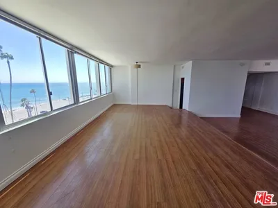 17368 W Sunset Blvd 405 A photo 2