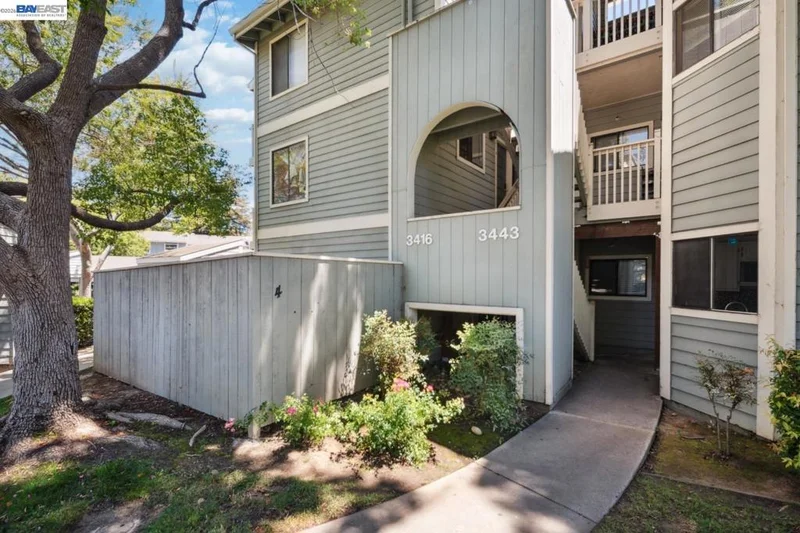 3443 Pepperwood Ter 301 photo 2