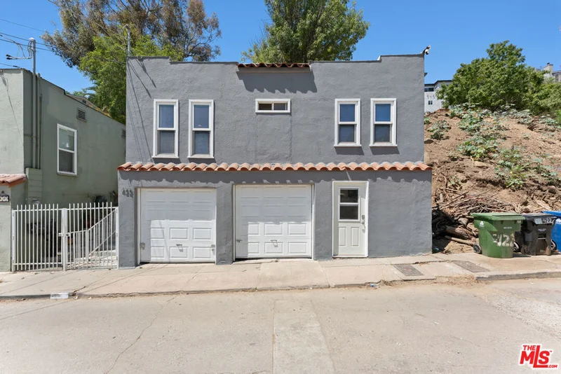 422 James Street photo 2