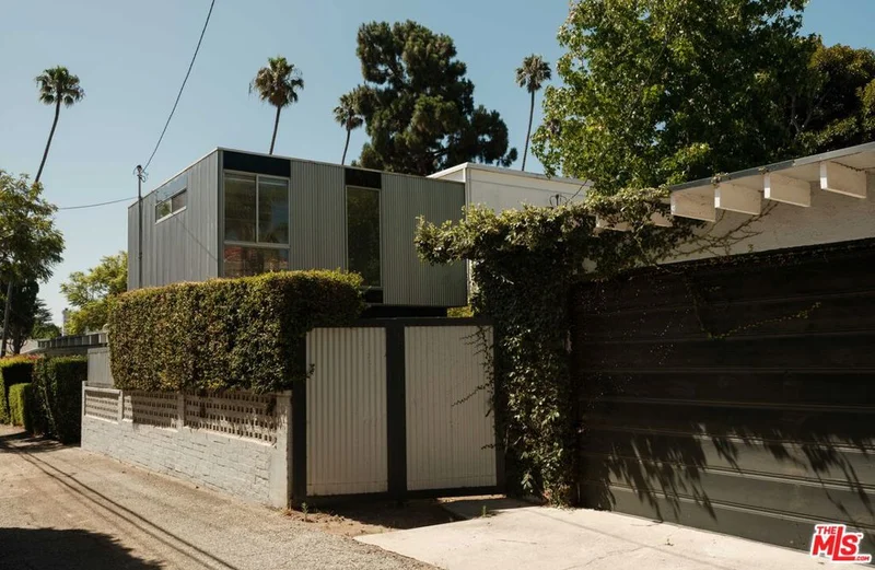 12217 Dorothy Street