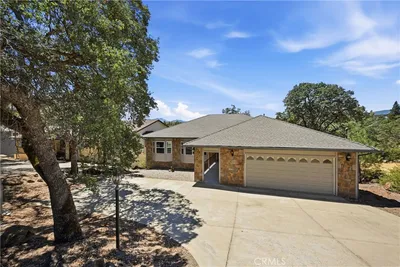 18649 Deer Hill