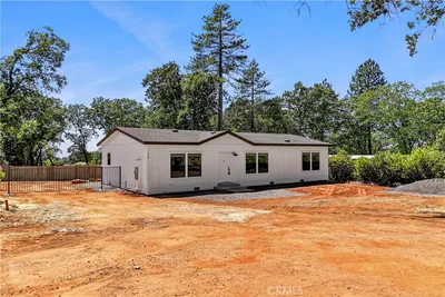 430 Stacy Lane photo 2