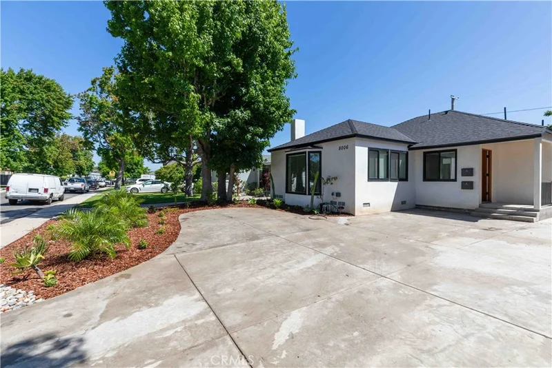 8006 Glider Avenue