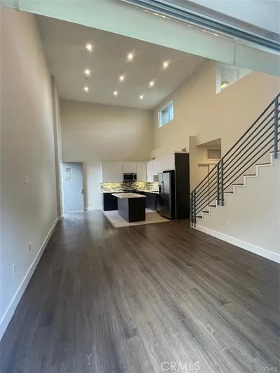 6445 Woodley Avenue 204 photo 2