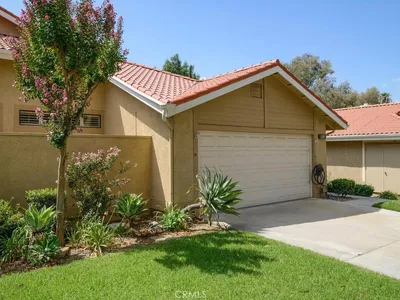 1188 Upland Hills S photo 2