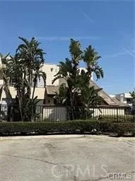 436 N Imperial