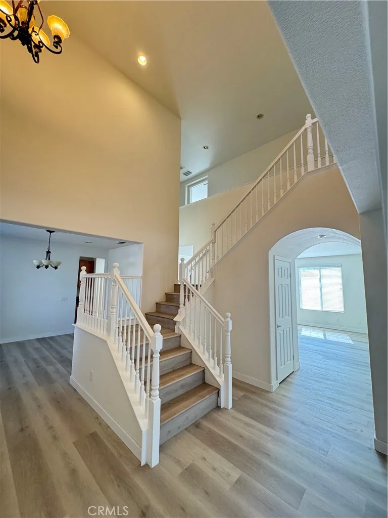 7912 Natoma