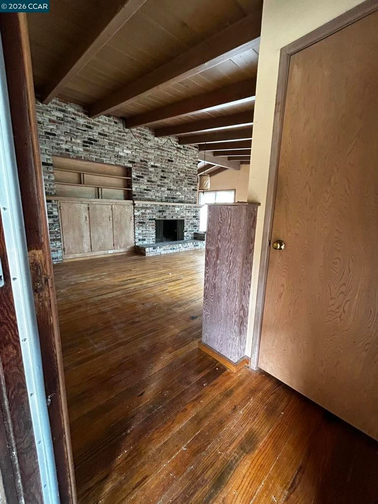 Interior 2