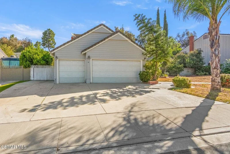 Photo 2 of 1819 Rocking Horse Drive