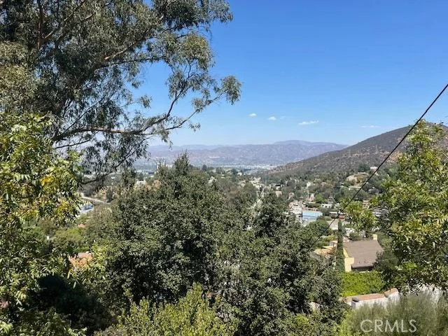 Photo 2 of 3124 Goodview