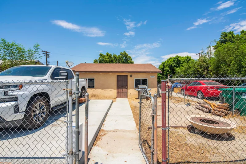 84058 Leyte Avenue photo 2