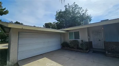 3469 N F photo 2