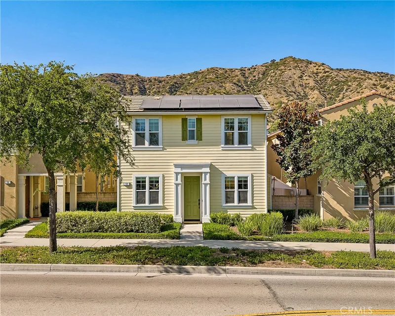737 E Sierra Madre
