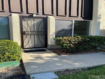 1662 Forestdale Drive photo 2