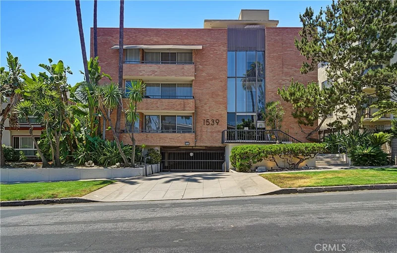 1539 N Laurel Avenue 202, Los Angeles, CA 90046