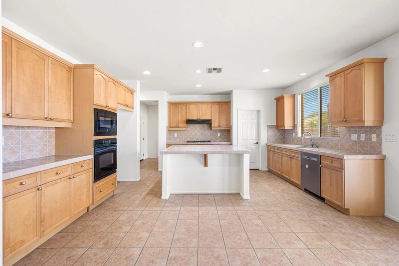 83448 Wagon Road