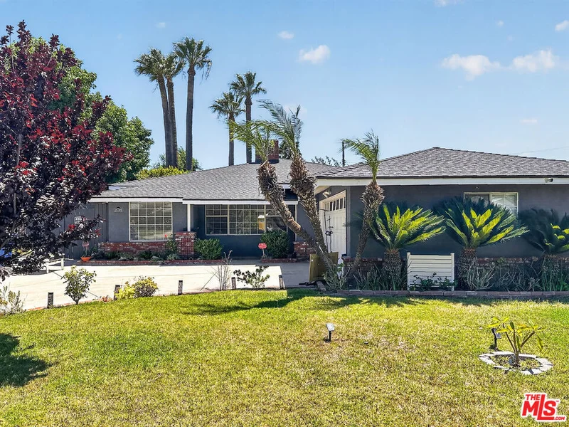 16746 Tupper Street, Los Angeles, CA 91343