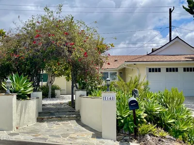 1148 Colina Vista