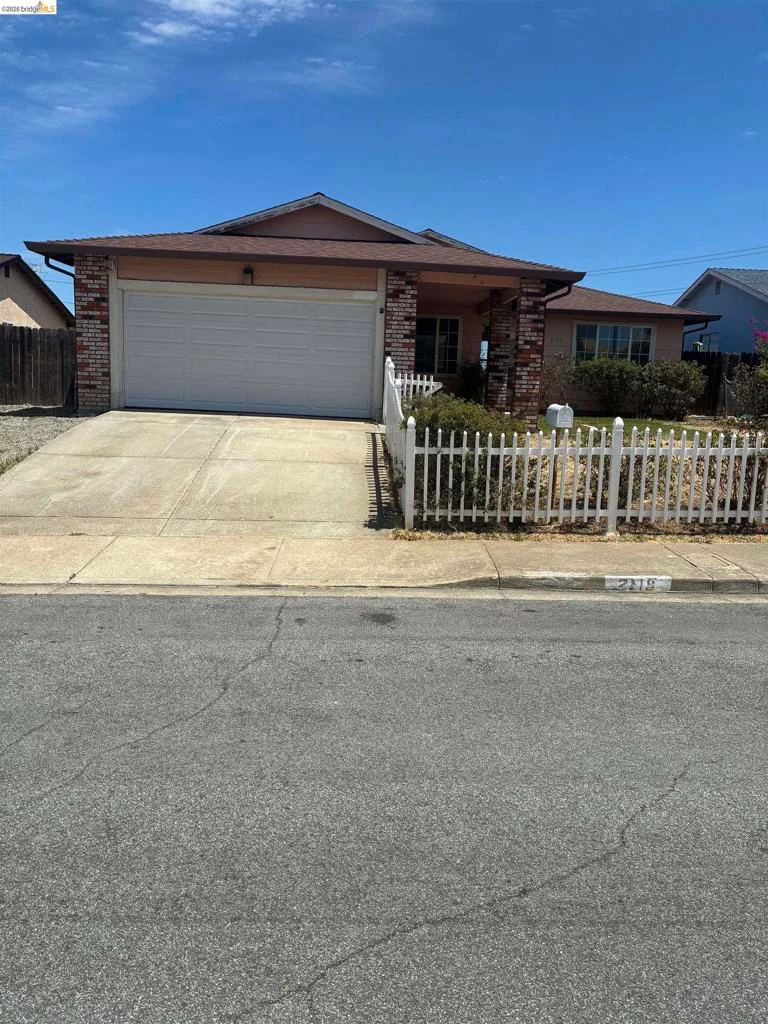 2119 Sugartree Dr
