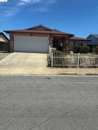2119 Sugartree Dr