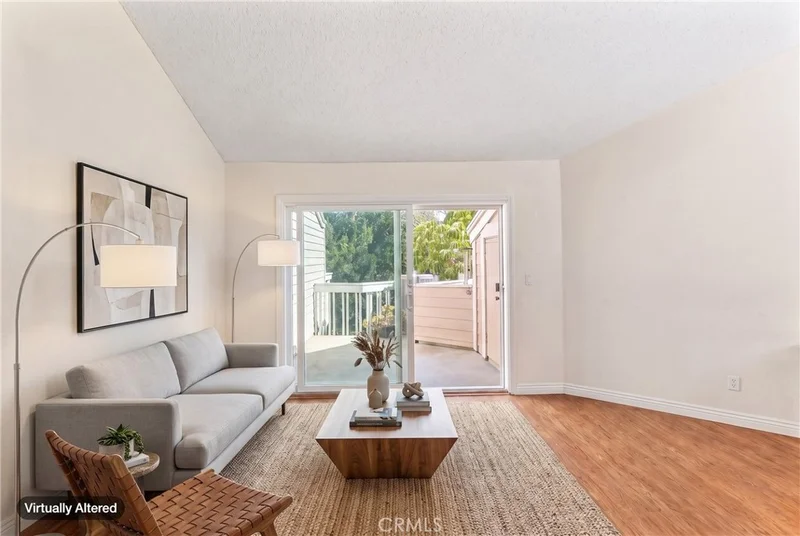 4900 N Grand 140 photo 2