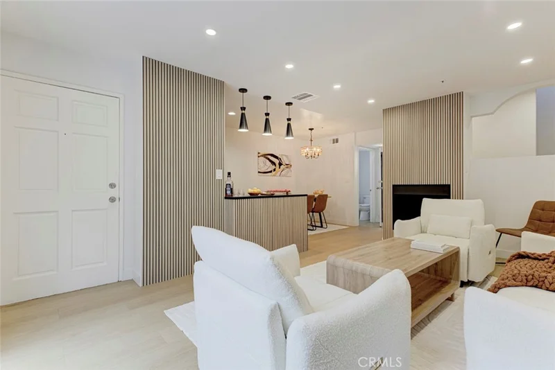 15044 Nordhoff Street 8