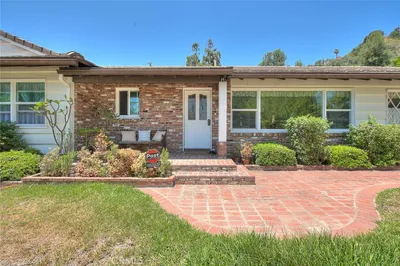 615 Mount Olive DR photo 2