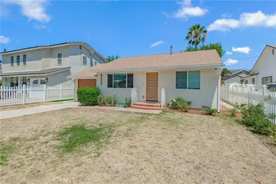 4534 Lennox photo 2