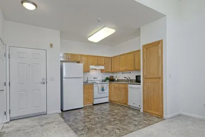 516 Martha Street 207 photo 2
