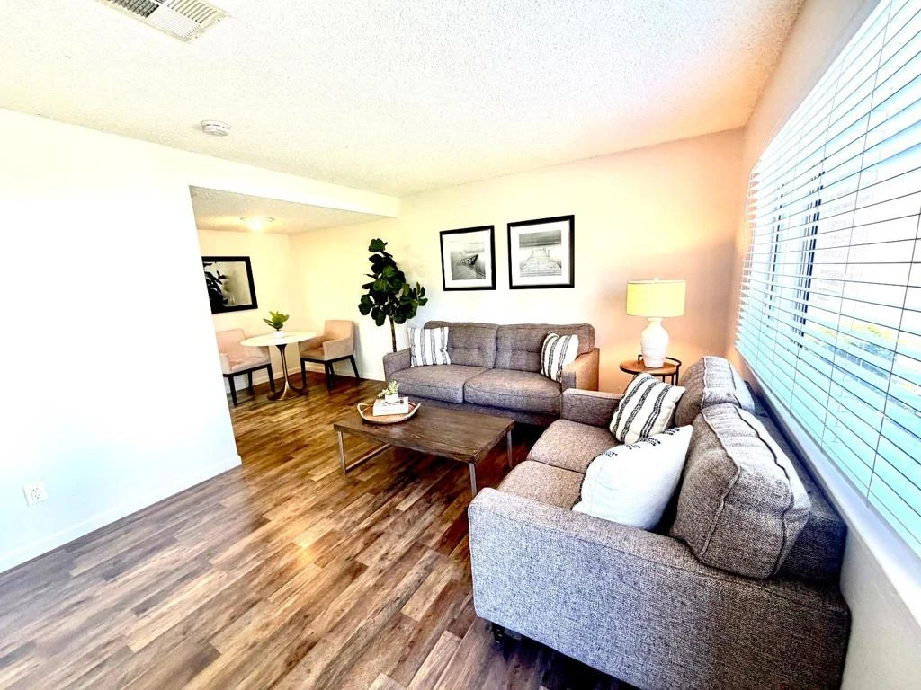 Interior 2