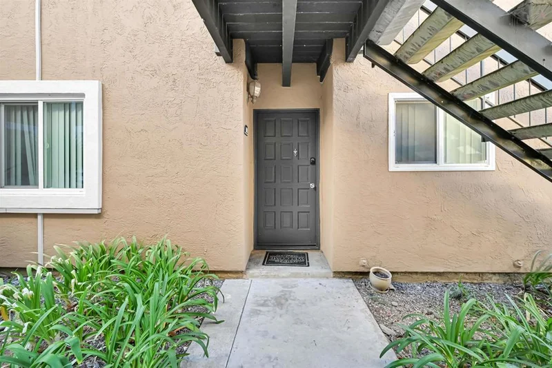 17195 W Bernardo Dr 101