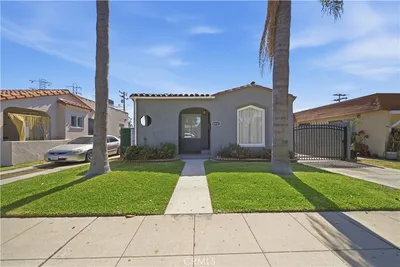 6816 Cerritos Avenue