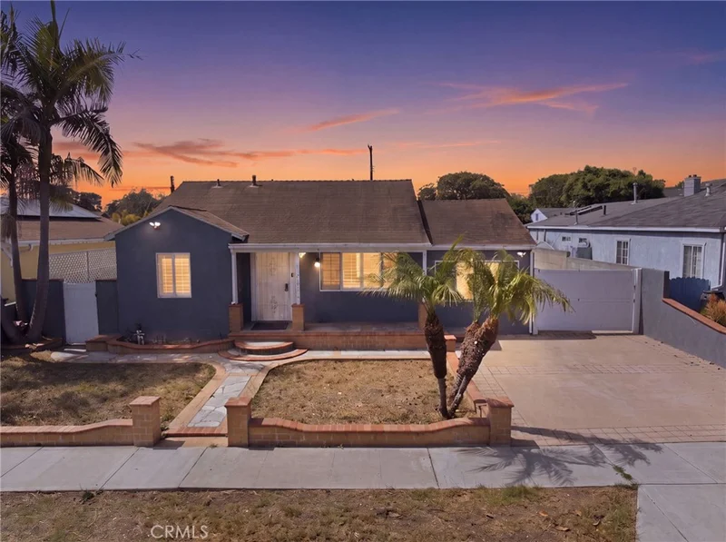2614 Manhattan Beach