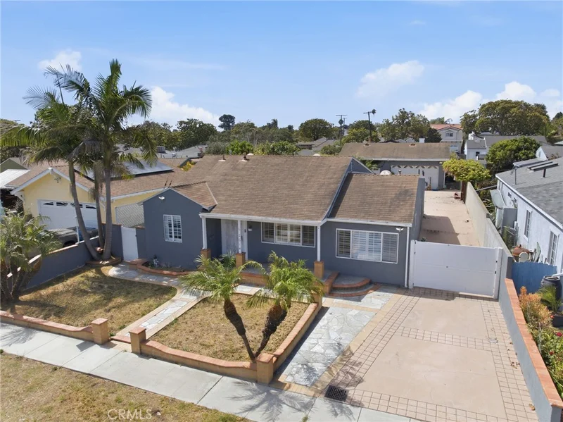 2614 Manhattan Beach photo 2